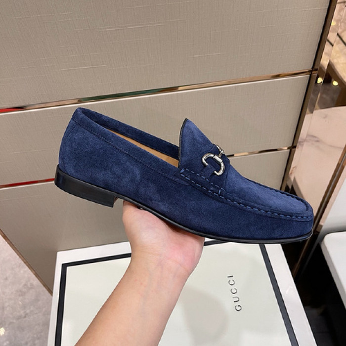 guc loafer