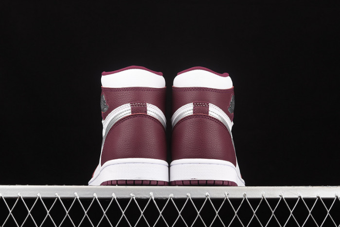 air jordan 1 high og “bordeaux” 555088-611