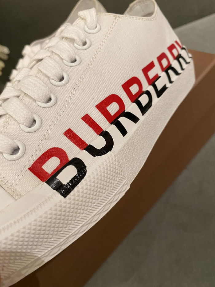 BUBERY SNEAKER