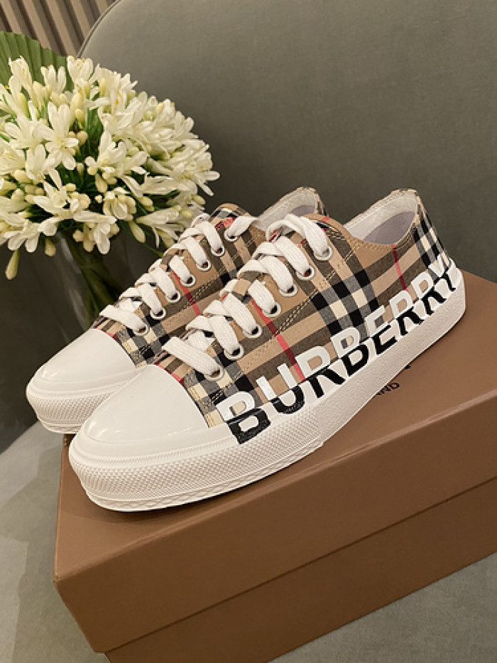 BUBERY SNEAKER
