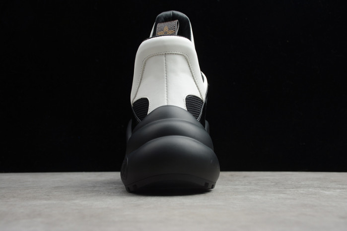 lovt black white sneaker