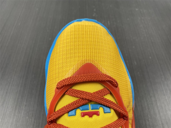 nike lebron 19 tune squad dc9342-800