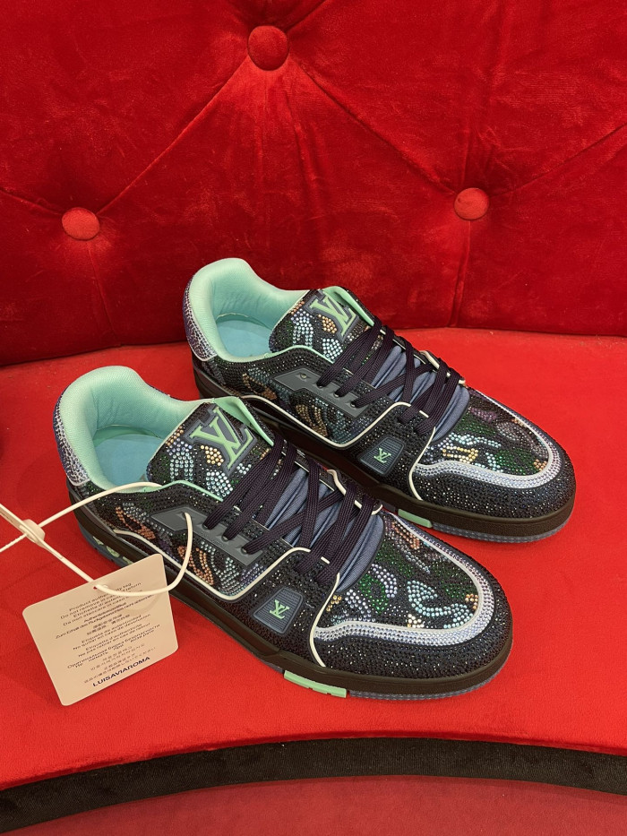 2023l**is V*t*n lv trainer #54 2531