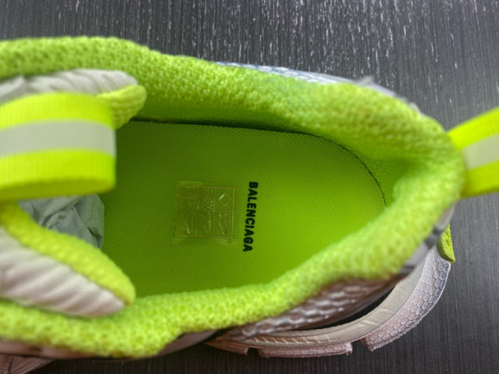 Ba*len*cia*ga -phantom sneaker 744734 w3xl6 9031