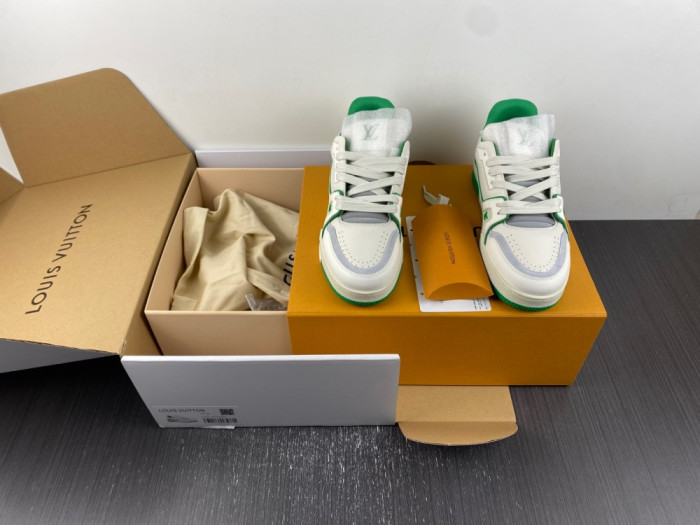 2023 l**is V*t*n lv trainer 25291