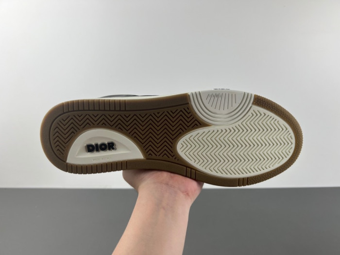 LOW DIOR OBLIQUE GALAXY B27