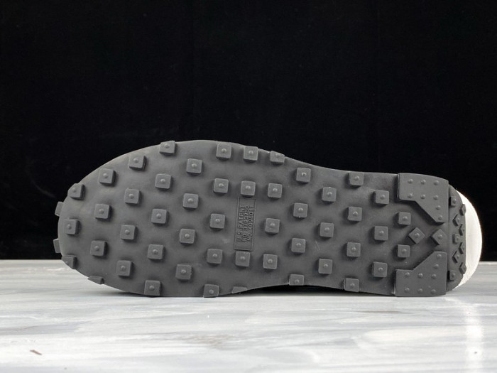 nike ld waffle sacai black bv0073-001