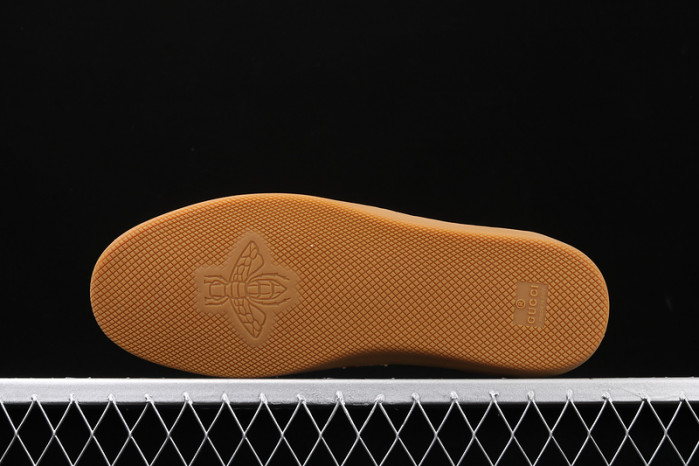 gi ace embroidered low-top sneaker h903p121