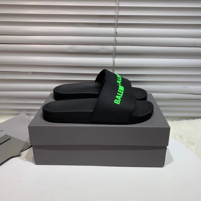 BL SLIPPERS 565826W1S811030