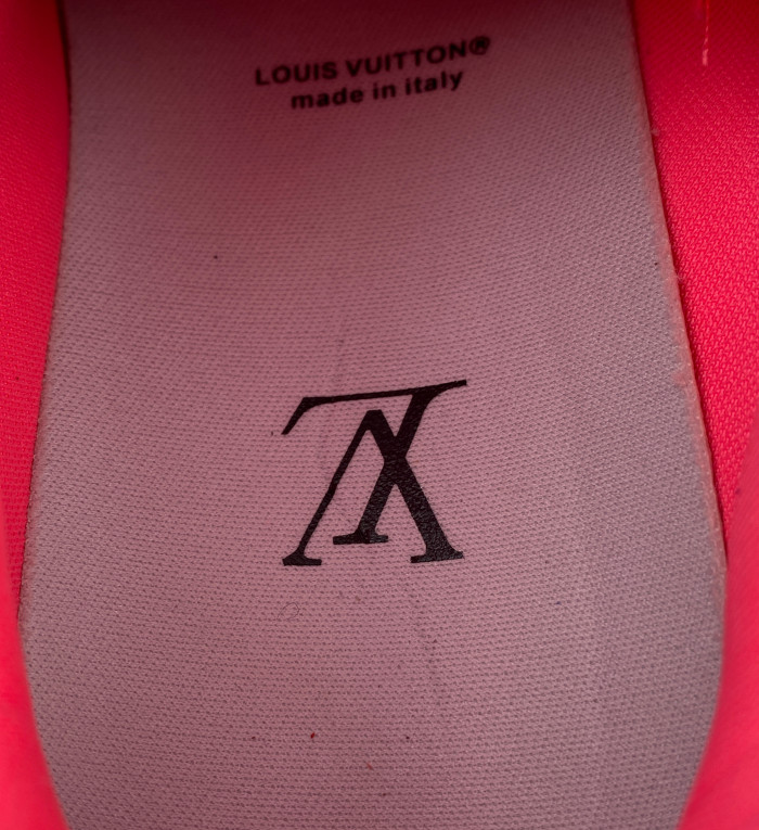 l**is V*t*n skate trainer eu210